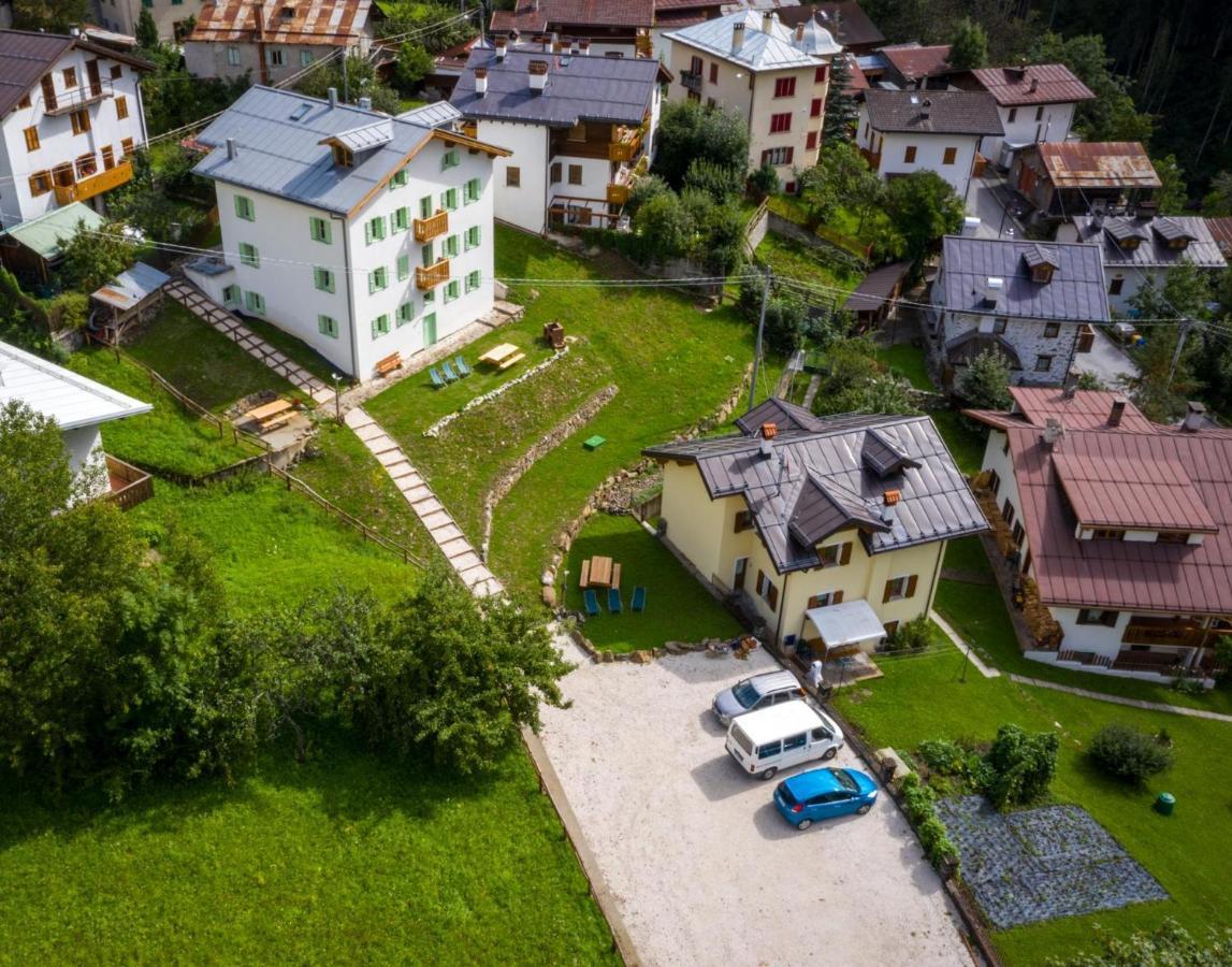 Appartamenti La Rocia Rocca Pietore Kültér fotó