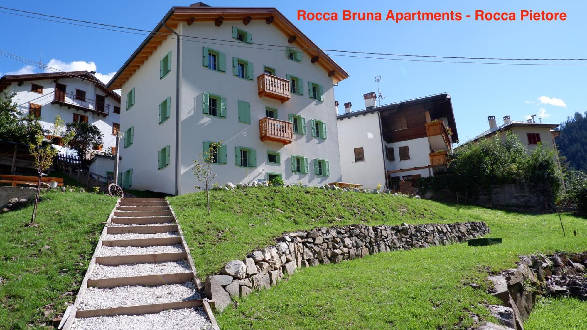 Appartamenti La Rocia Rocca Pietore Kültér fotó